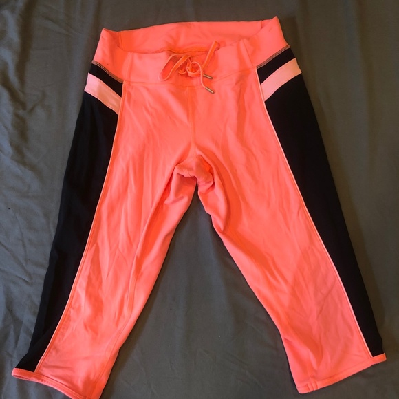 Lululemon Heat It Up Crop Leggings - Coral - Picture 4 of 5